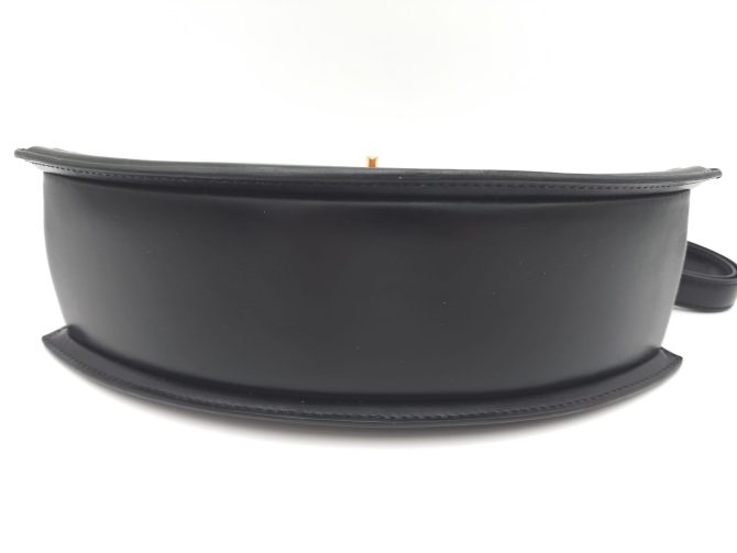 Louis Vuitton Tilsitt Bag - Image 10