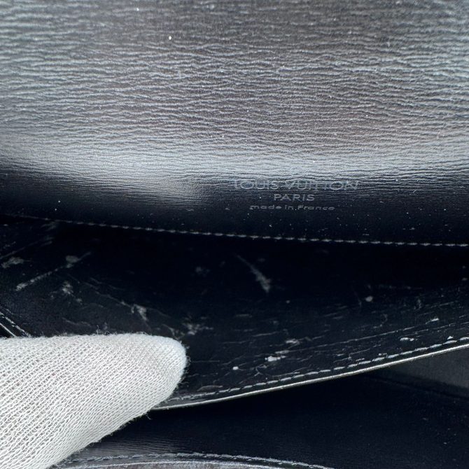 Louis Vuitton Tilsitt Bag - Image 6