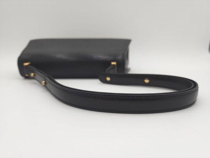 Louis Vuitton Tilsitt Bag - Image 11