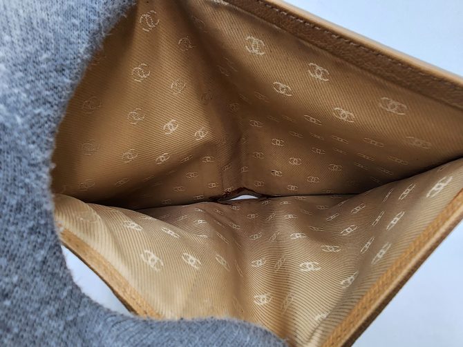 Chanel Beige Long Wallet - Image 20